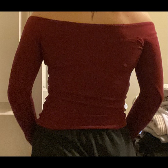 Off the shoulder darker red long sleeve tee - Picture 2 of 2